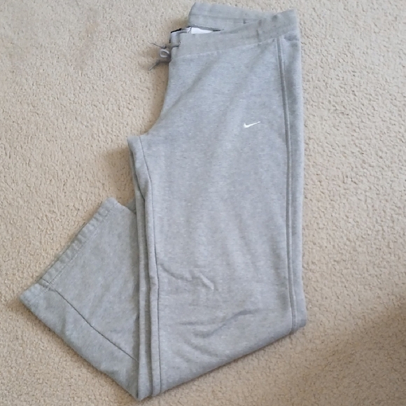 Nike Heather Gray Sweatpants - Picture 1 of 6